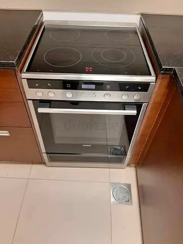 Siemens 4 hobs electric ceramic stove latest model same like new condition