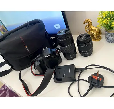 EOS 1300 canon with All accessories