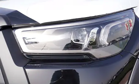 2026 Toyota HILUX photo 4
