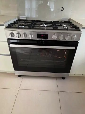 Bosch Gas cooker 6th series Latest Model