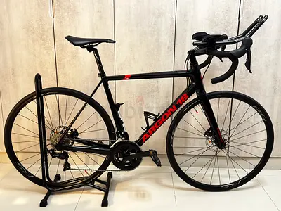 Argon 18 Gallium CS Disc Carbon Road Bike - Vision Aero TT Bars - Medium 54