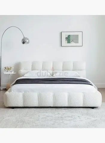 High Quality Luxury King Size Bed Including Spring Mattress
