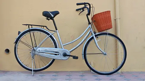 Cruiser bike Japan import Free delivery used refurbished 100% working with basket and soft seat