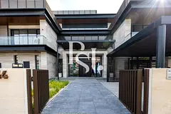 Single Row | Stunning 6BR + Maids| Prime Location