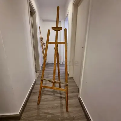 Used Wooden Studio Easel (Tripod Lyre Style)