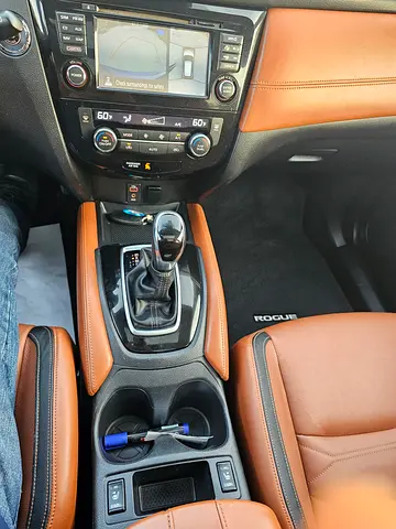 2017 Nissan ROGUE — миниатюра 11