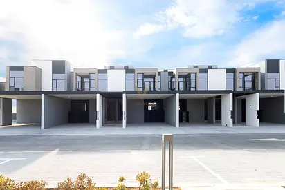 BRAND NEW 3BR + M | SINGLE ROW | FITTED KITCHEN