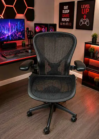 I'm selling Herman Miller Areon chair size B and C full loaded available