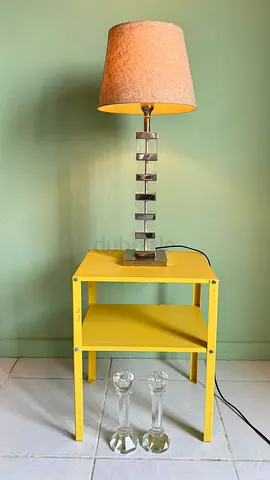 Metal and crystal table lamp