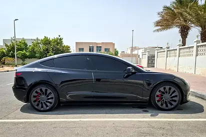 صورة 4 لـ 2023 Tesla MODEL 3
