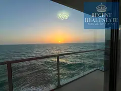 Ocean View l Highly Upgraded 2 Beds Apartment