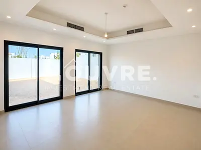 Spacious 5BR Villa | Double Row | Enquire