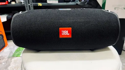 JBL Xtreme Bluetooth Speaker - Powerful Bass & Sound (Display Piece)
