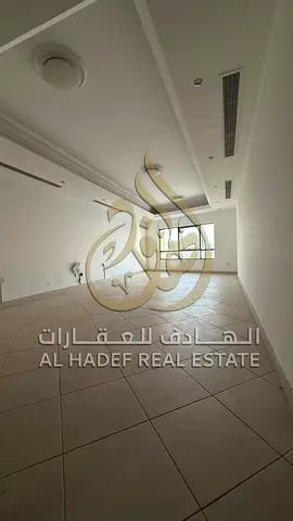 3 غرف نوم | صالة منفصلة | غرفة خادمة ماستر| إطلالة بحرية بالكامل| موزع كبير