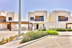 √Owner Occupied! 3BR TH| Double Row Mid Unit√