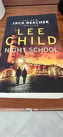 Lee Child - Night School (Jack Reacher Thriller) - Paperback