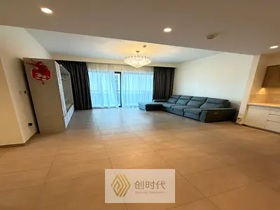 Fully furnished | Low Floor | Community View
