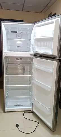 Hisense 250L Net / 328L Gross Capacity Top Mount Double Door Refrigerator (Model: RT328N4DGN)