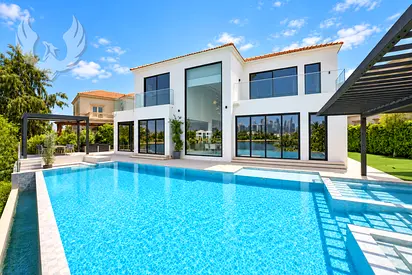 Children's Paradise | An Exceptional Lake Home