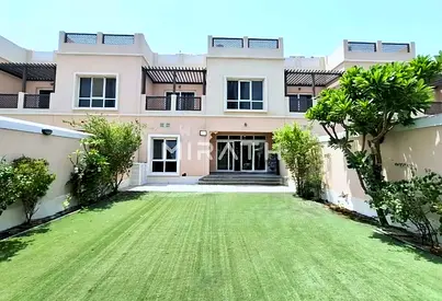 SPACIOUS VILLA | PRIVATE GARDEN | ROOFTOP BBQ AREA