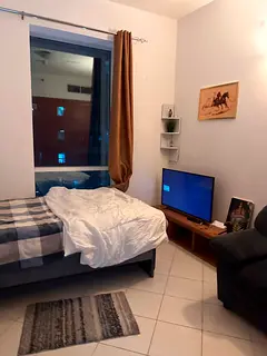 Fully Furnished Room for Rent – Move-In