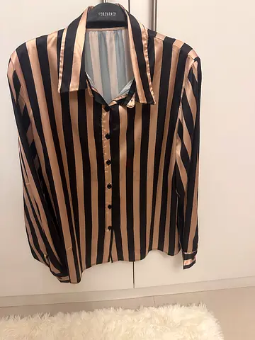 Black and beige striped satin long-sleeve blouse - size M (used)