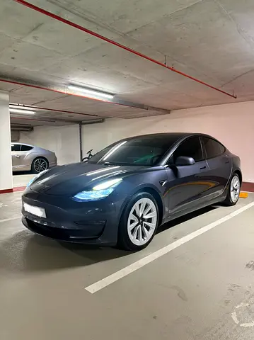 Tesla Model 3 Long Range 2021 GCC Specs From Owner