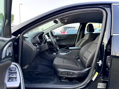 2019 Chevrolet MALIBU photo 9