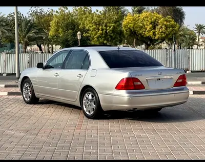 2001 Lexus LS-SERIES — фото 2