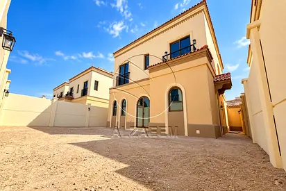 √ Brand New End Villa in TOLEDO | PRIME Location √