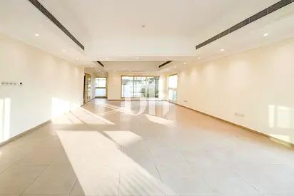 Spacious 5BR Villa | Umm Suqeim 3 | Prime Location