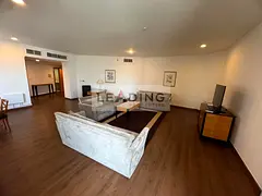 Spacious 2 Bed | Higher Floor | Close Kitchen | Vacant