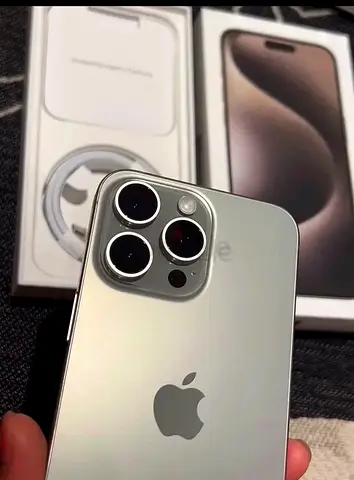 Apple iPhone 15 Pro Natural Titanium