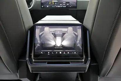 2025 Tesla CYBERTRUCK — миниатюра 17