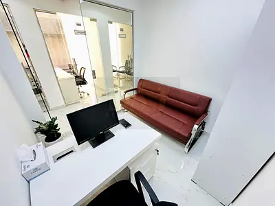 Boost Your Professional Image with Our Impressive Office Space Options