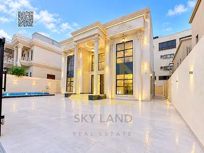 Villa for sale – 3 floors – 6,200 sq. ft. – A/C fees included – Freehold