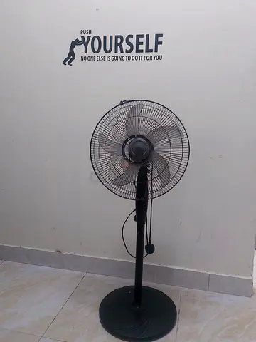 Used black pedestal standing fan - good working condition