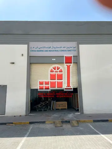 Warehouse for rent/front side/road facing