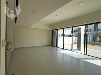 Vacant mid November | Next to Facilities