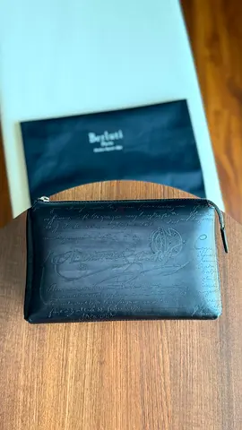 *BERLUTI* Tersio Zipped Pouch Venezia Calf Leather