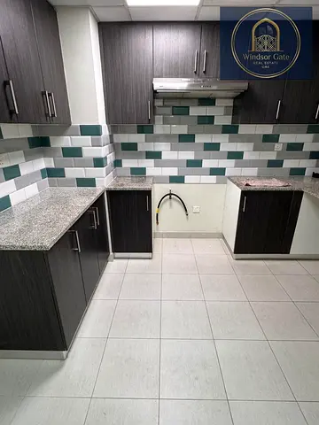 Gated Community 2 Bedroom Hall Big Size Easy Exit Tu Dubai