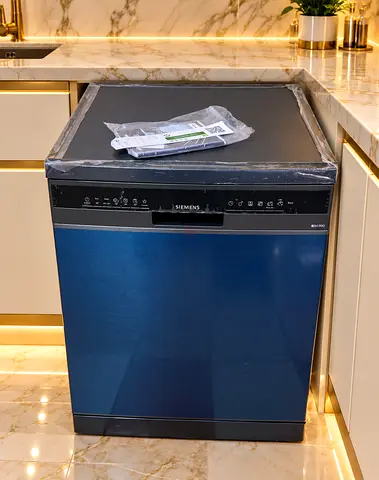 Siemens iQ300 60cm Freestanding Dishwasher – 3 Racks | Heat Exchanger Drying
