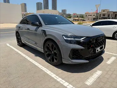2022 Audi Q8 55 TFSI quattro S line Sport Package - European Specs with service contract Audi