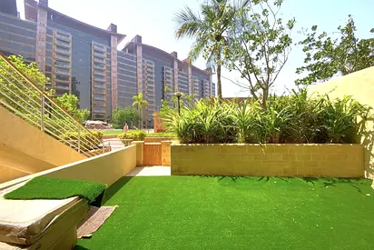 Large terrace | Beach access | Vacant