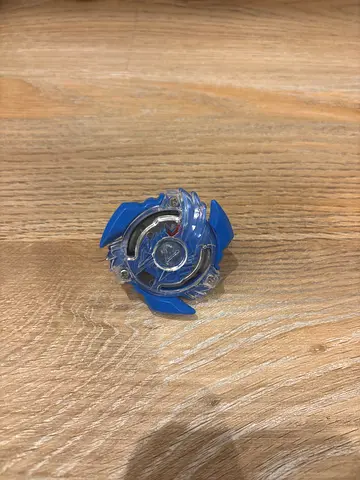 Blue spinning toy beyblade Valkyrie season 1 (used)
