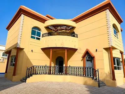 Fully Renovated 5 bedrooms villa+ Maid in Al Manara