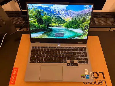 Lenovo LOQ i5-12450HX 24GB ddr5 ram and Rtx 4050 6gb TDRA with original box and original charger