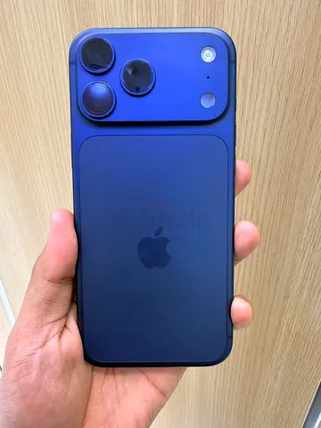 Used Iphone 17 Pro Max 512gb Blue TRA