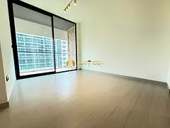 2BHK Unfurnished | High Floor | Fitted Kitchen