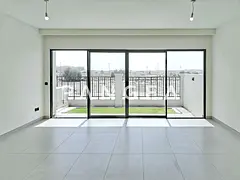 Single Row | Near Lagoon | Middle Corner Unit